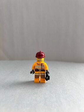 LEGO City Firefighter Minifigure